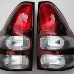 Задній ліхтар для Toyota Land Cruiser 120 Prado (2002-2010)