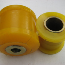 Комплект поліуретанових втулок тяги Панара для Nissan Patrol Y61 (від 2000 до 2004)