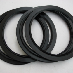 Сальник поворотного кулака Nissan Patrol Y60 / Y61 (на одну сторону)