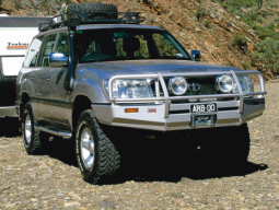 Передний бампер Toyota Land Cruiser 100 (NOT IFS) INC SRS 8/9/10/12 3413010