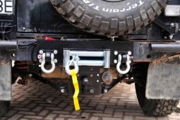 Монтажна плита під лебідку Land Rover Defender