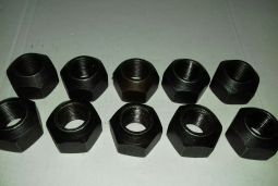 Гайка черная для Discovery I, Defender