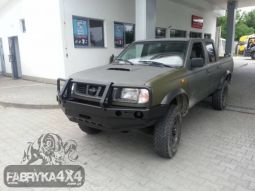 Передний бампер для Nissan Navara D22(1997-2000) с монтажной плитой под лебедку и кенгурятником