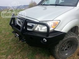 Передній бампер для Toyota Hilux (2005-2011) з монтажною плитою під лебідку і кенгурятником