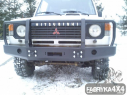 Передній бампер для Pajero I (1982-1991) з плитою під лебідку і кенгурятником