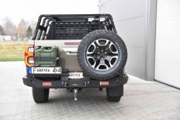 Задний длинный бампер с лед лампами для TOYOTA HILUX REVO 2020-