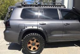Розширювачі колісних арок KUT SNAKE на Toyota Land Cruiser 200 (фендери)